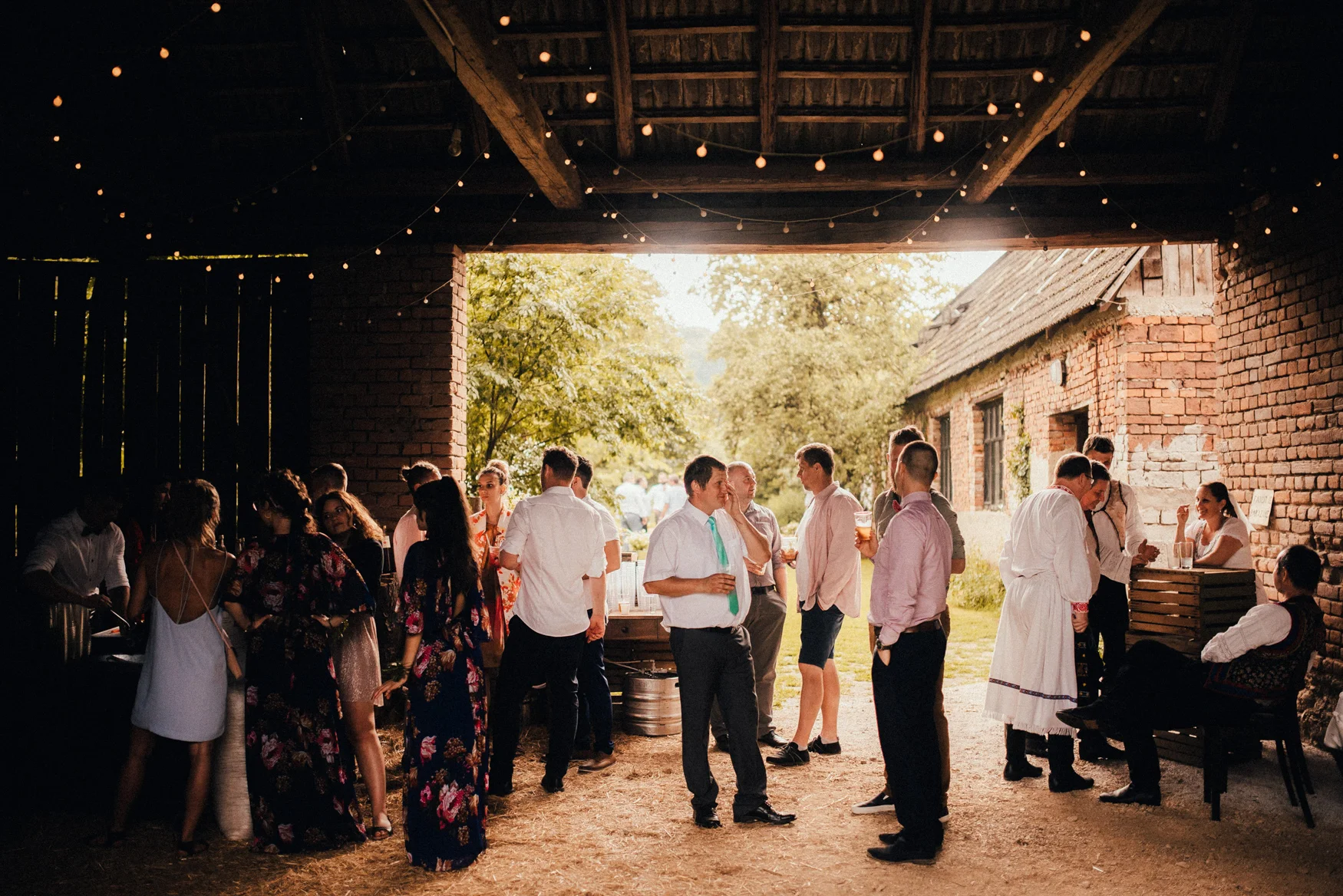 k&p relaxed hipster barn wedding 103.jpg