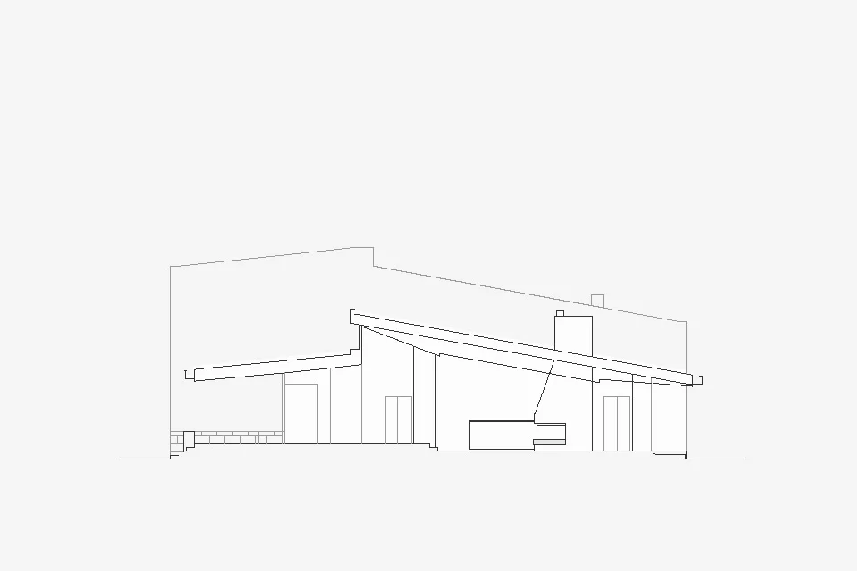 Ristorante Al Fogher, Camponogara, Ve L’edificio si trova su un’area rurale alla periferia di un piccolo centro vicino alla Riviera del Brenta, nei pressi di Dolo. Il progetto instaura con la campagna circostante un rapporto visivo e di dialogo attraverso il recupero e la reinterpretazione di elementi della tradizione: grandi logge finestrate, portici, tetti a falde. Due volumi di differente altezza, si addossano ad un terzo più alto posto sul retro. I due corpi in prossimità della strada, contengono, l’uno l’ingresso ed i servizi, l’altro la sala ristorante aperta a sud verso la campagna; il corpo sul fondo contiene le cucine e l’appartamento dei proprietari. La chiara organizzazione dei volumi si ritrova anche nell’organizzazione degli spazi interni. Data: 2000 | 2005 Progettisti: Paolo De Benedictis, Enrico Maria Raschi Progettista strutturale: Luca Pulignano Progettista impiantistico: Studio Vio Fotografa: Alessandra Chemollo << cambia progetto >>