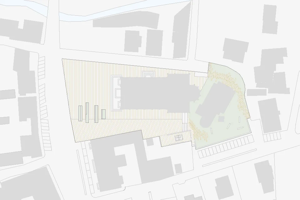 Piazza dei Caduti, Farra di Soligo, Tv Il progetto riguarda la riqualificazione architettonica di Piazza dei Caduti a Farra di Soligo. La caratteristica peculiare dell’area di progetto e’ data dalla presenza di due chiese, di cui una sconsacrata, accostate e con differente giacitura. La giustapposizione dei due volumi, il rapporto con gli edifici circostanti generano spazi interstiziali di forme varie e di grande fascino, caratterizzati da diverse quote del terreno. Il progetto si prefigge di ridare unitarietà a questi luoghi e mettere in relazione visiva e fisica ambiti che assolvono a differenti funzioni. Il fine è quello di lasciare il più possibile inalterato il sistema dei luoghi e il carattere distintivo dato loro dalle diverse altimetrie, che diventano parte e punto di partenza del progetto. Progetto di concorso Data: 2005 Progettisti: Paolo De Benedictis, Glenda Flaim, Enrique Sanchez Trevino << cambia progetto >>