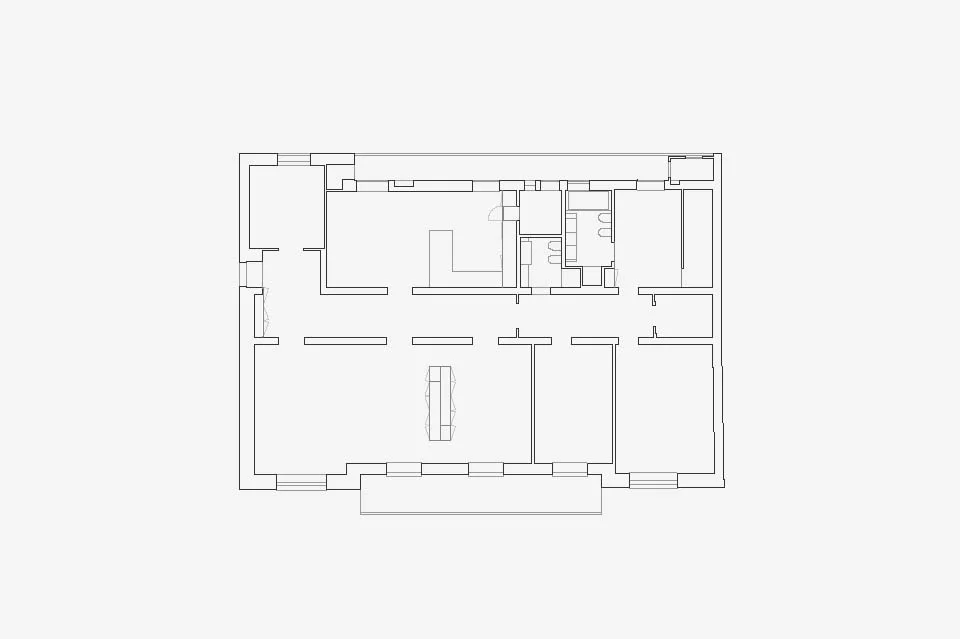 A House, Bari This 1950s apartment is located in the city centre of Bari, a few steps away from the sea. The project chose to maintain only the inner spatial distribution, characterized by a wide corridor in the middle, and to focus on the side rooms. The latter are thoroughly rethought in shape and size, so as to create broad, versatile and fluid spaces. The varying sequence of the doors facing each other on the corridor opens up new perspectives and emphasizes space transparencies diagonally. The radical use of white for the wall finishing and for the newly designed objects allows to integrate new interventions with the existing structure and to enhance the house peculiar character. Date: 2010 | 2011 Architect: Paolo De Benedictis Assistant: Eduardo Jose Giraldez Caro Service Engineer: Marco Evangelista Photography: Nicola Di Nanna << change project >> 