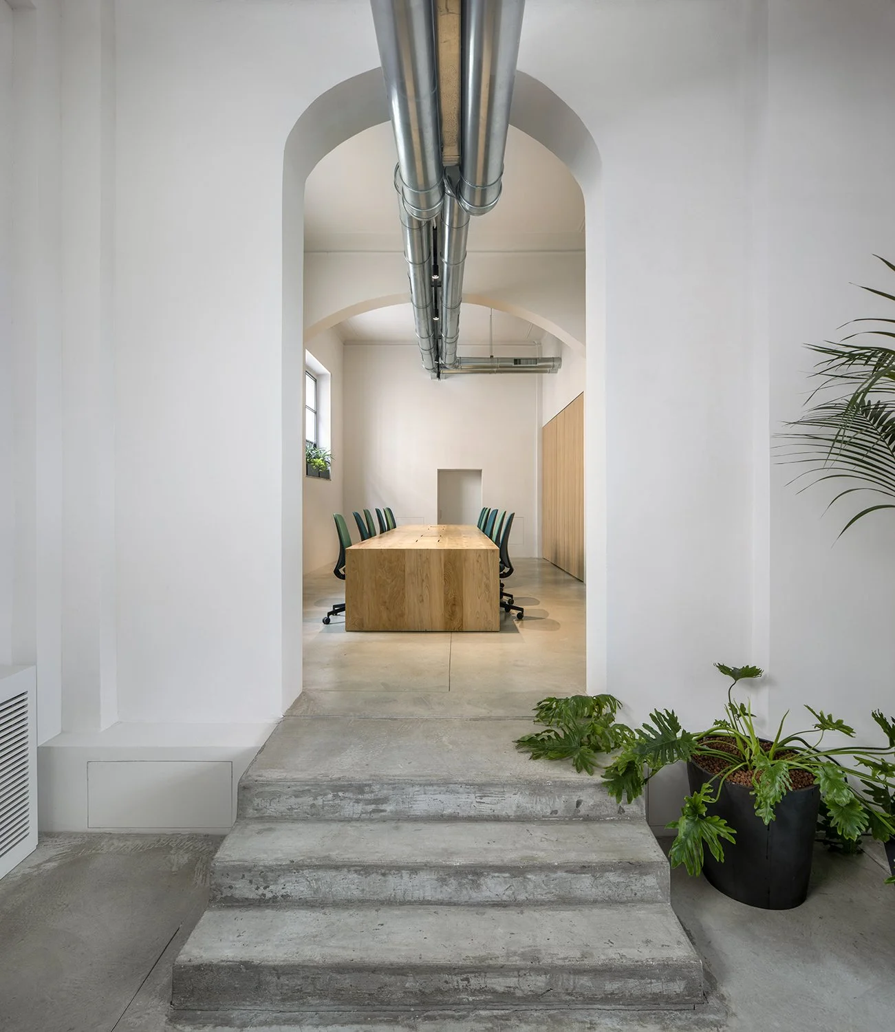  Spazi di coworking Medardo Rosso, Milano   Data: 2019 I 2022   Progettista: Paolo De Benedictis   Collaboratore: Massimo Ballarin, Pietro de Scarpis    Fotografa: Alessandra Chemollo    &lt;&lt;  cambia progetto  &gt;&gt;     