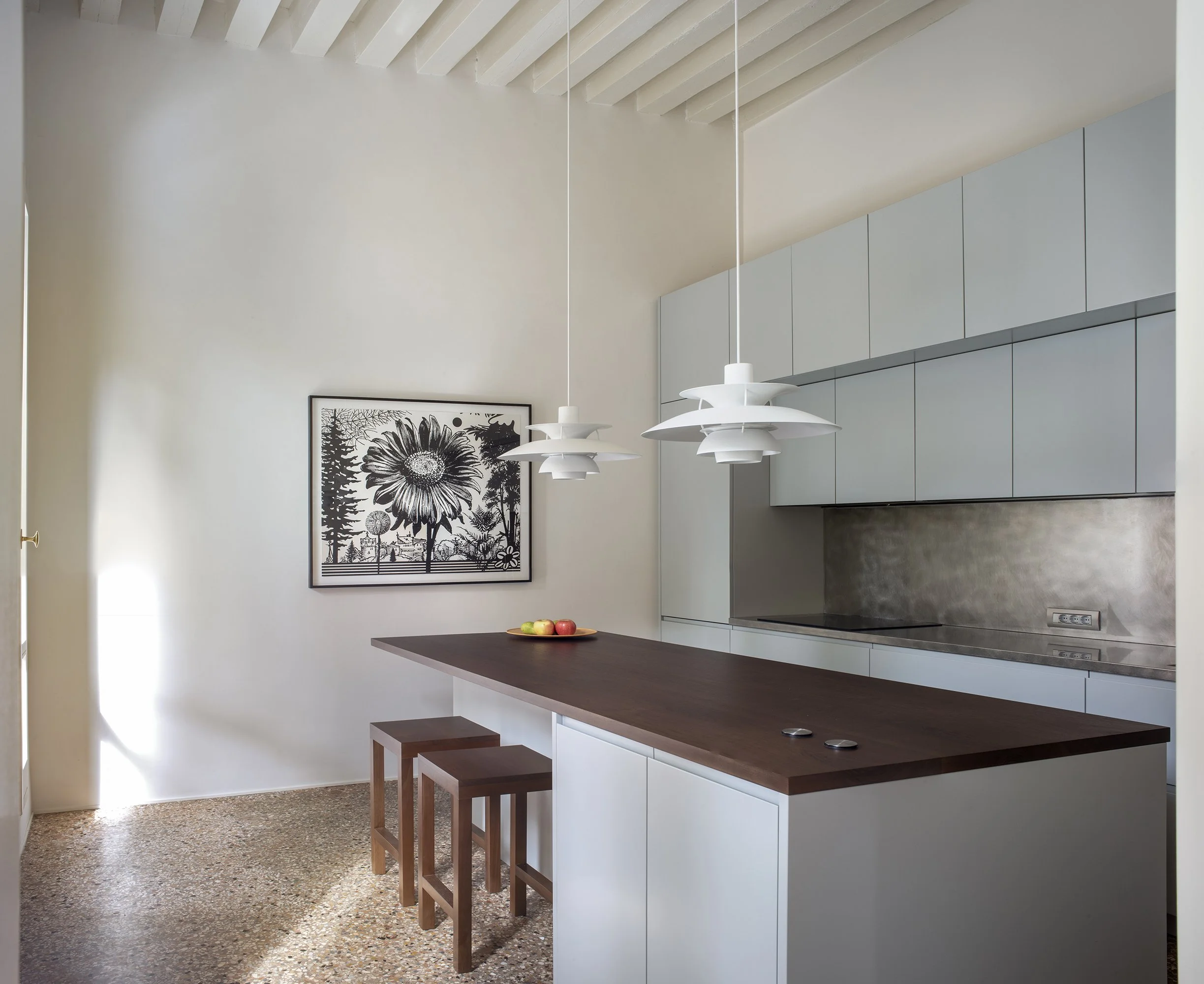 HG House, Venezia Date: 2022 I 2024 Architect: Paolo De Benedictis Assistant: Massimo Ballarin, Pietro de Scarpis Photography: Alessandra Chemollo change project >>