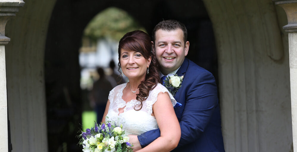 Wedding Photography St Mary The Virgin Eaton Bray (1).jpg