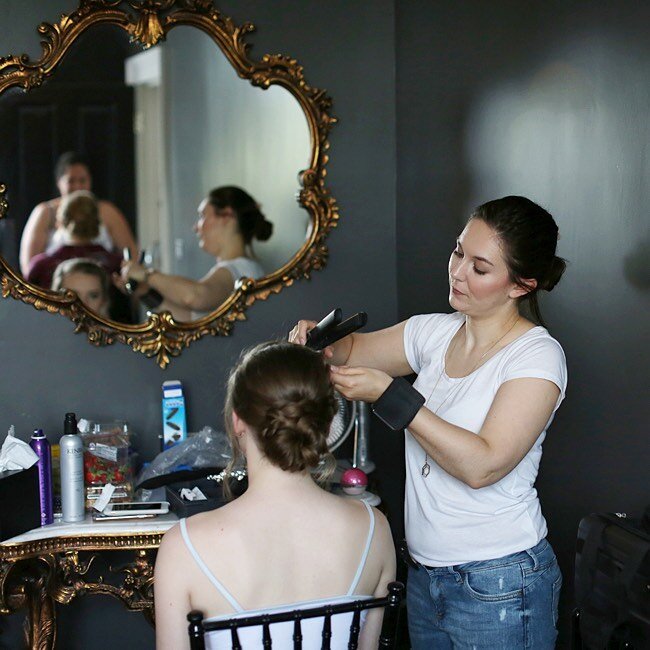 Wedding Photography Swynford Manor
.
.
.
.
.
.
#wedding #weddingday #weddingphotography #weddingmakeup #weddinggettingready #bridesmaids #weddingphotographer #swynfordmanor #makeup #hairstylist
.
.
Venue: @swynfordmanor