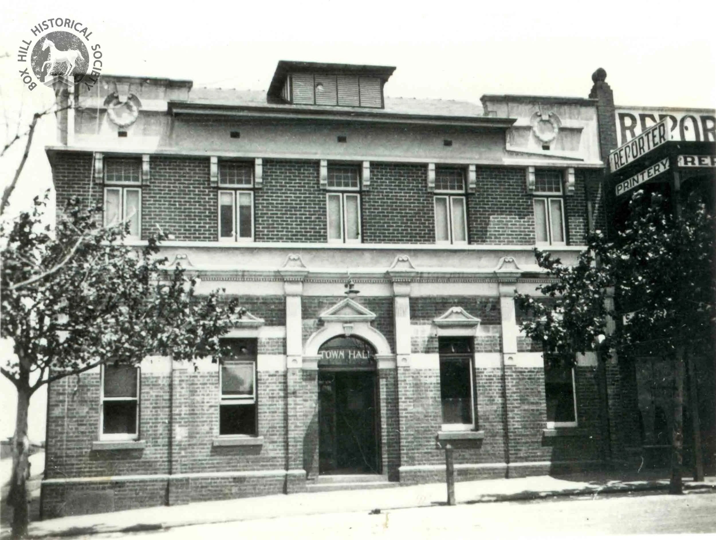 B5418-Nunawading-Shire-Hall.jpg