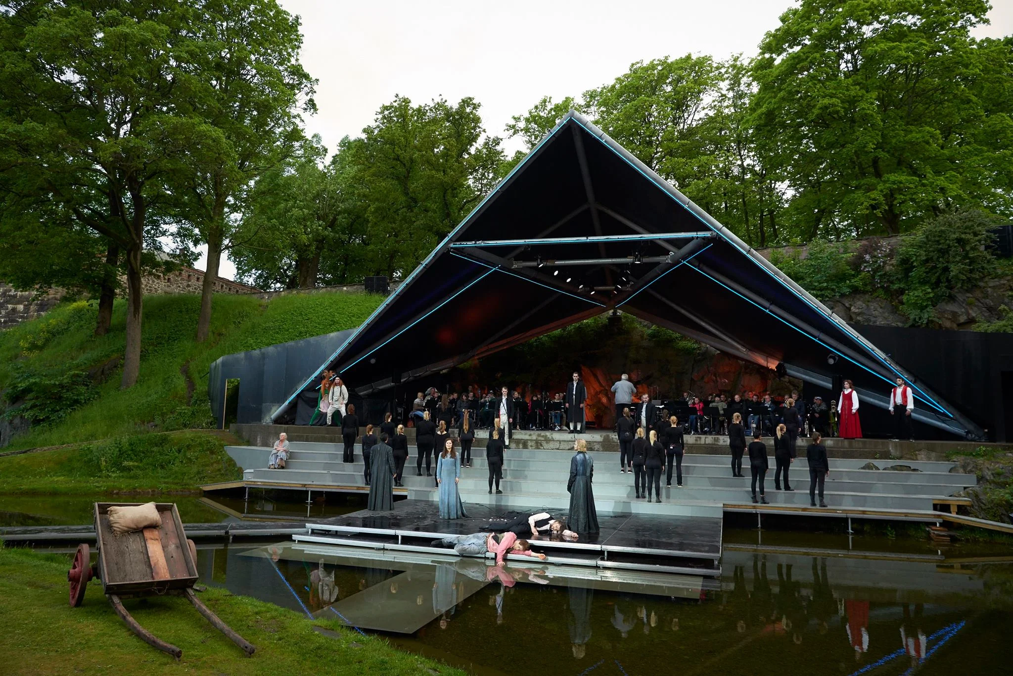 peer_gynt_2017_karpedammen_scene_foto_john_andresen.jpg