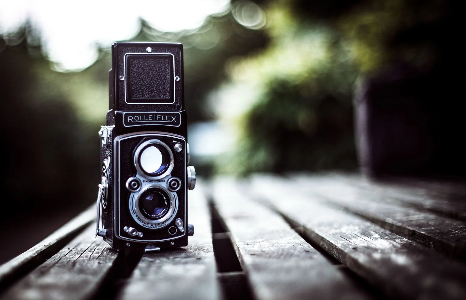 rolleiflex+camera+6x6+camera+vintage+camera+the+most+beautiful+film+camera+analog+camera+carl+zeiss+lens+medium+format+camera.jpg