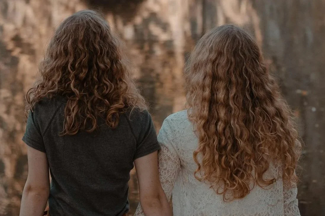 FEMALE TWINS (aged 15 - 18) based in WA