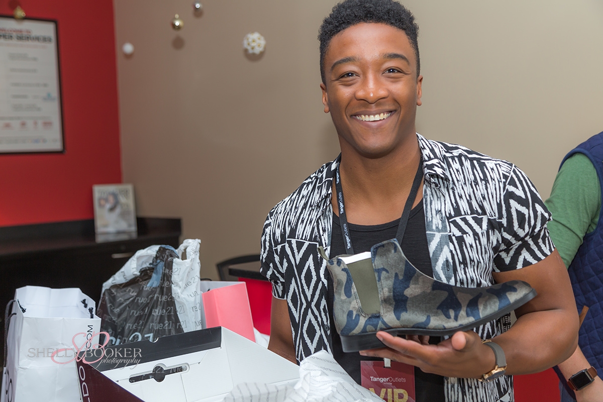 Tanger VIP Blogger Event LaMontlJohnson_ShellyDBookerPhotographers-0798.jpg