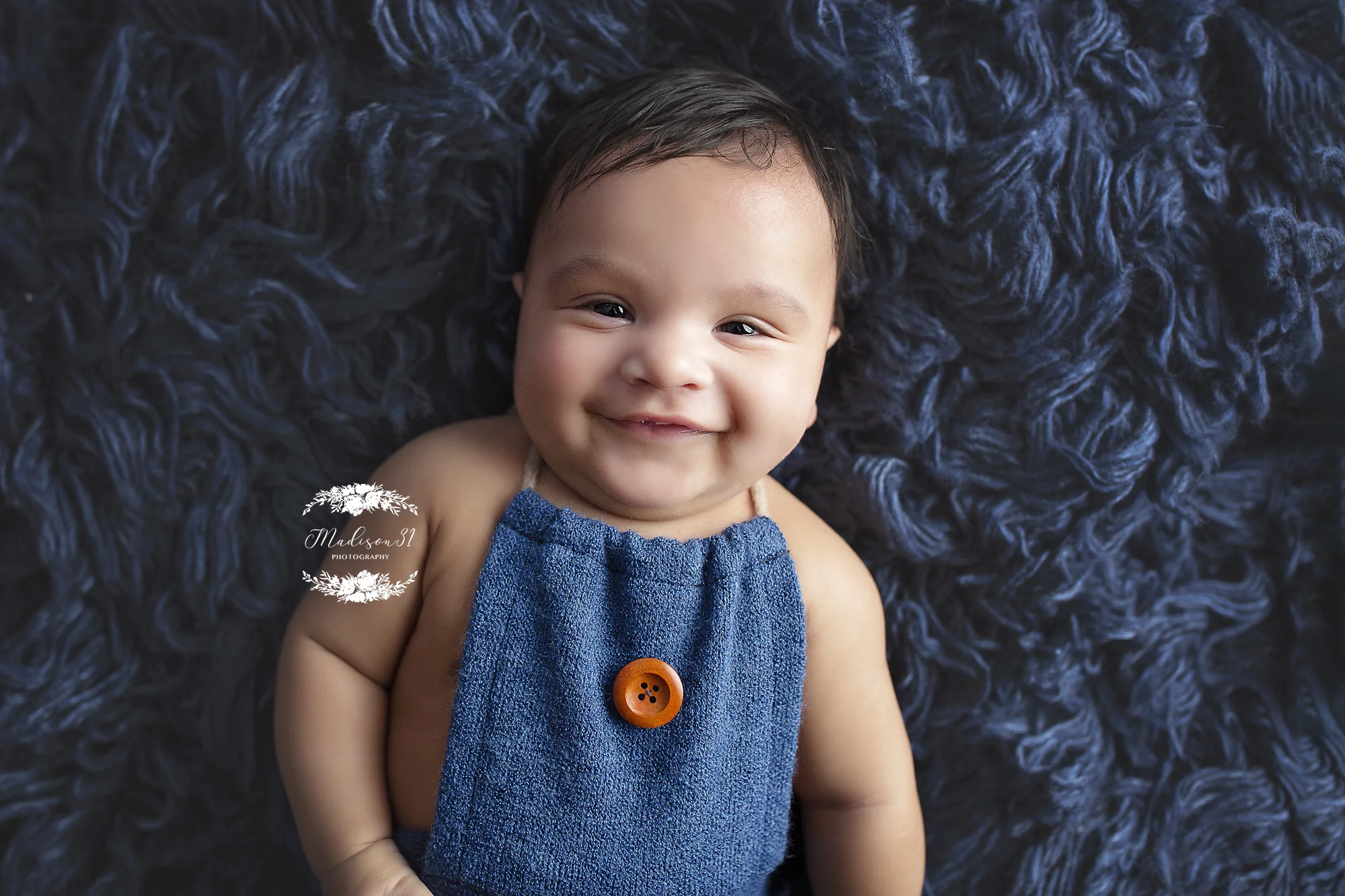 Christian 3 months_0080 copy.jpg