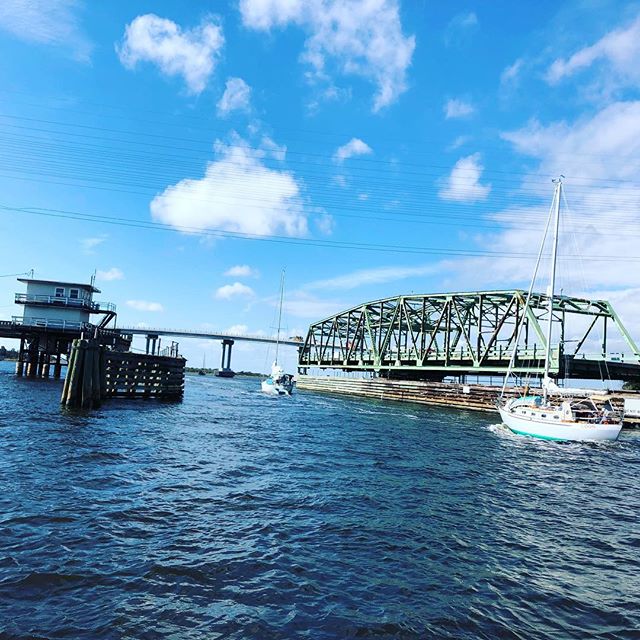 Paddling season is in full swing! Let us take ya for a spin 🤙🏽🤙🏽 #topsailisland #waterway #outdoors #paddleboarding #surfing #yew