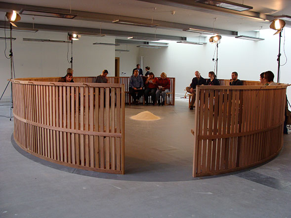 SetWithGuests_589.jpg