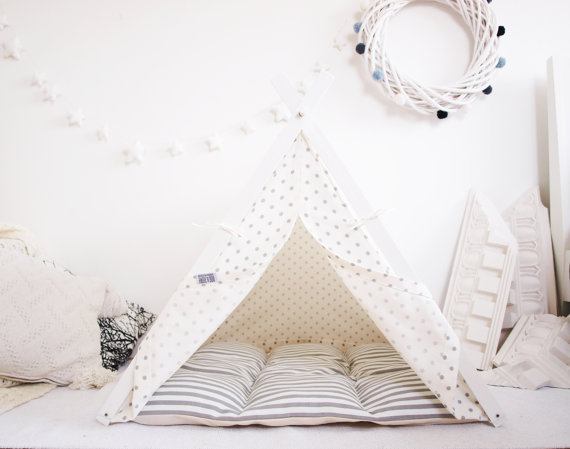 Pug Tent
