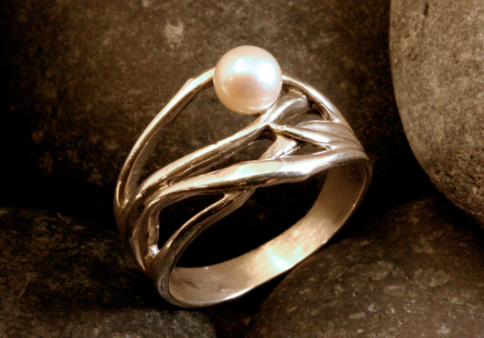 pearl-ring-opt.jpg