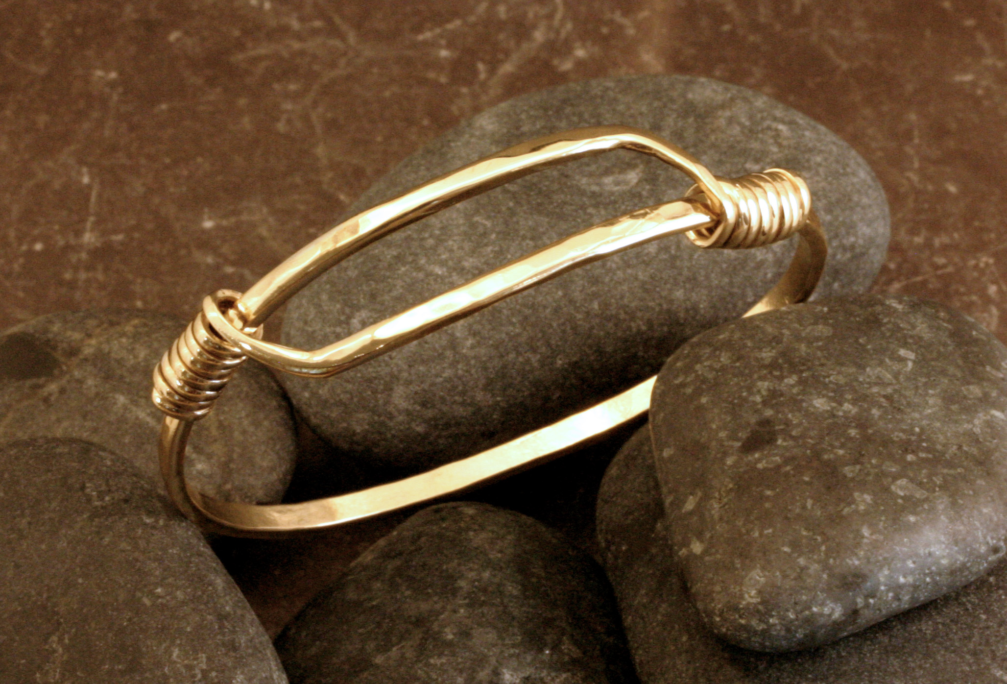A 14K gold SR bracelet