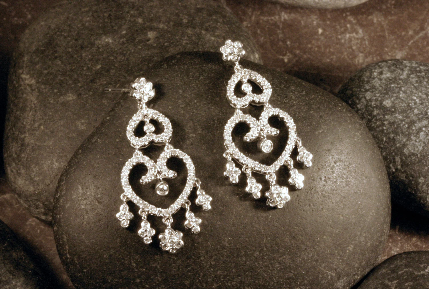 14K White Gold Diamond Floral Heart Earrings — Designs By S&R