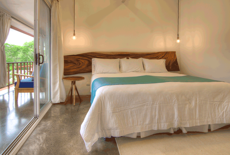 sup-camp-costa-rica-bedroom-2.gif