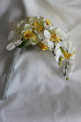 Bridal Arm Bouquet