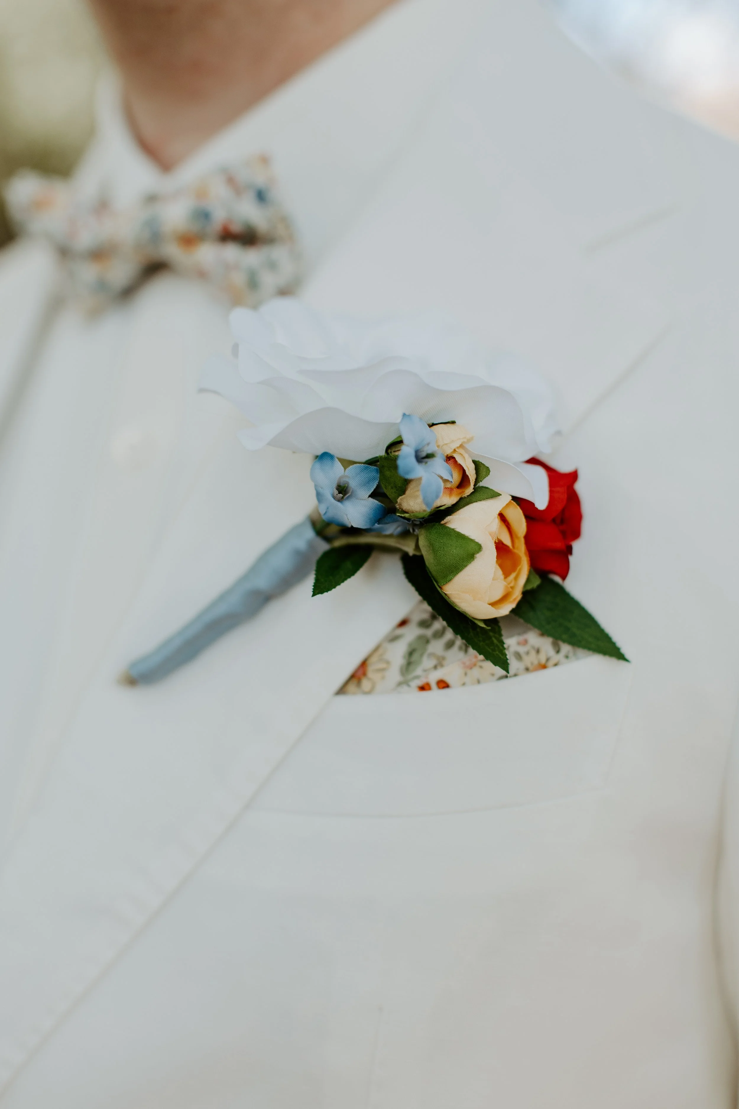 custom-fall-wedding-flowers-silk-bridal-bouquet-boutonniere