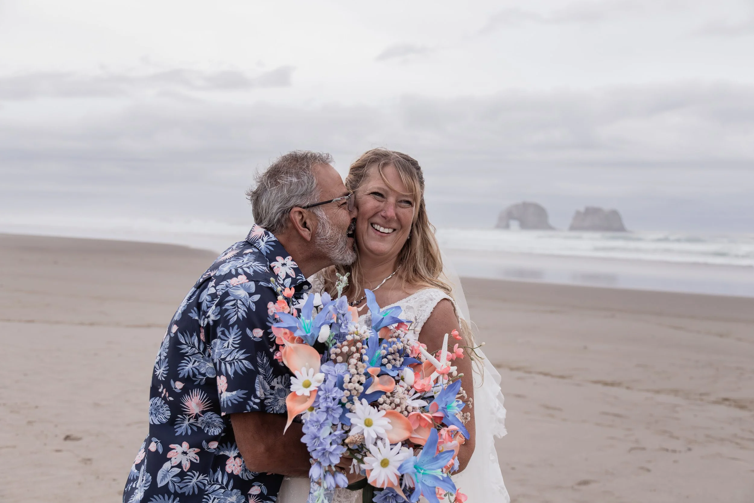 beach-wedding-flowers-custom-silk-bridal-bouquet