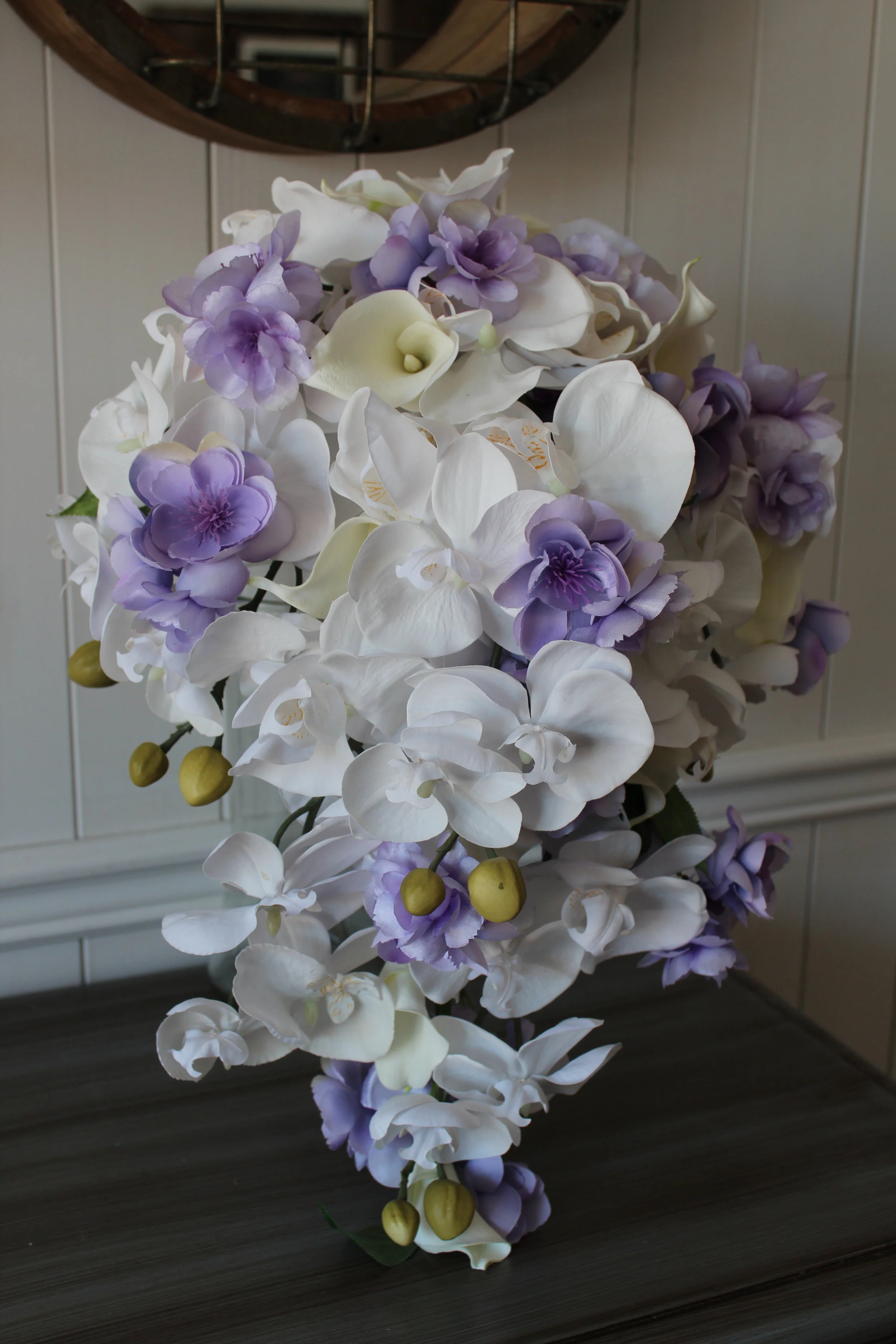 cascade-silk-bridal-bouquet.jpg