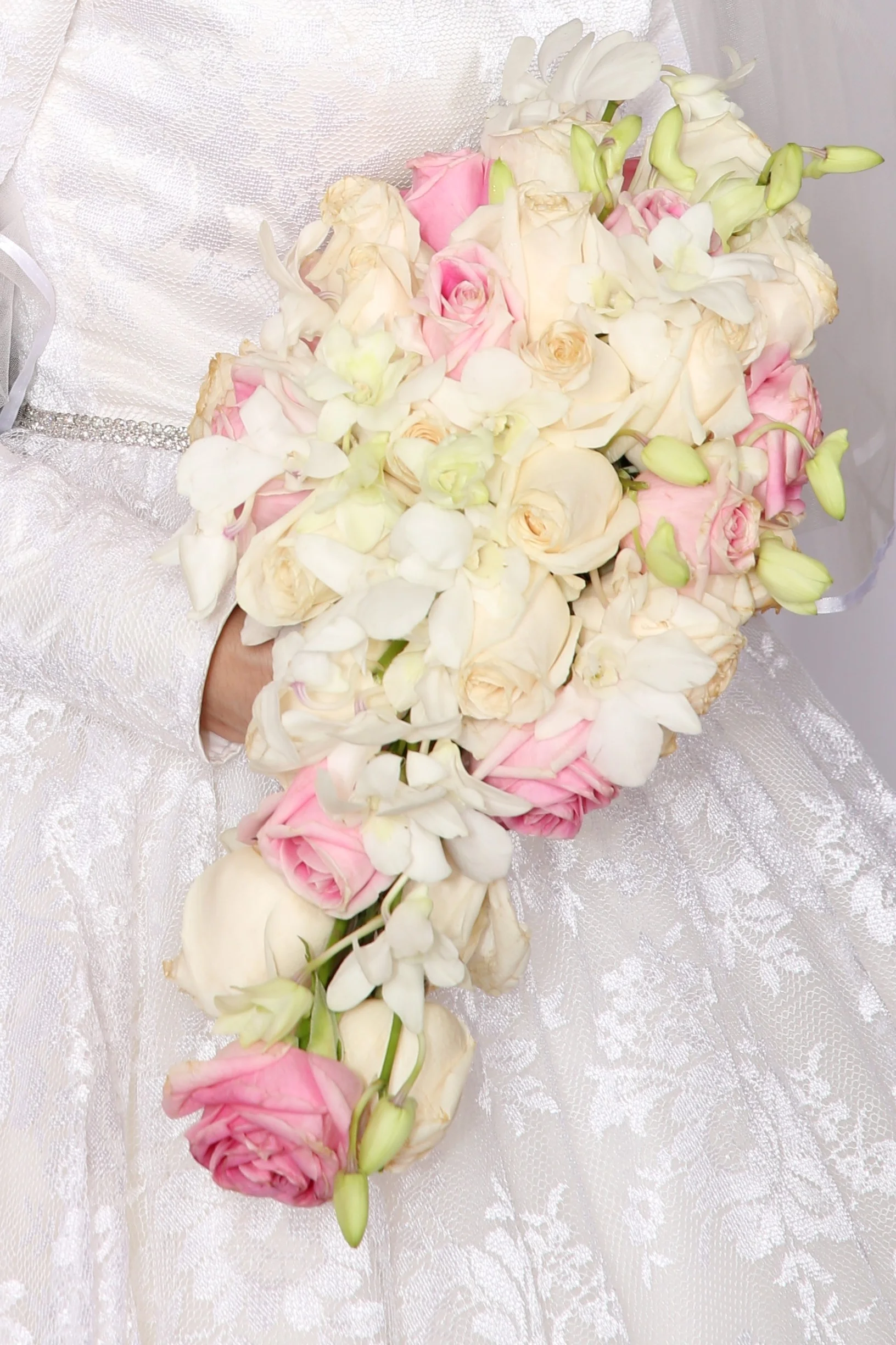 silk-bridal-bouquet-recreation.jpg