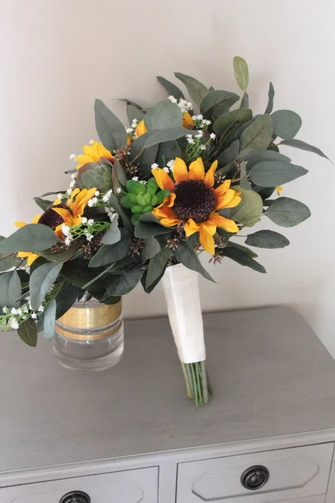 Elopement Inspiration with Silk Wedding Sunflowers