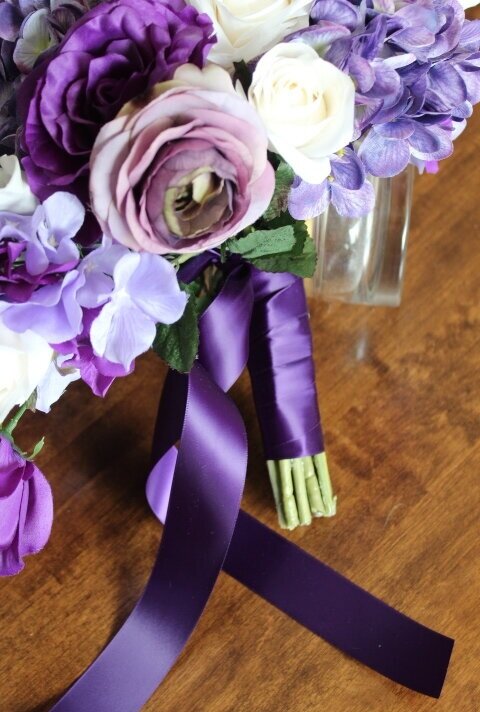 17 Piece Package Silk Flower Wedding Bridal Bouquet Picasso Calla PURPLE PLUM 