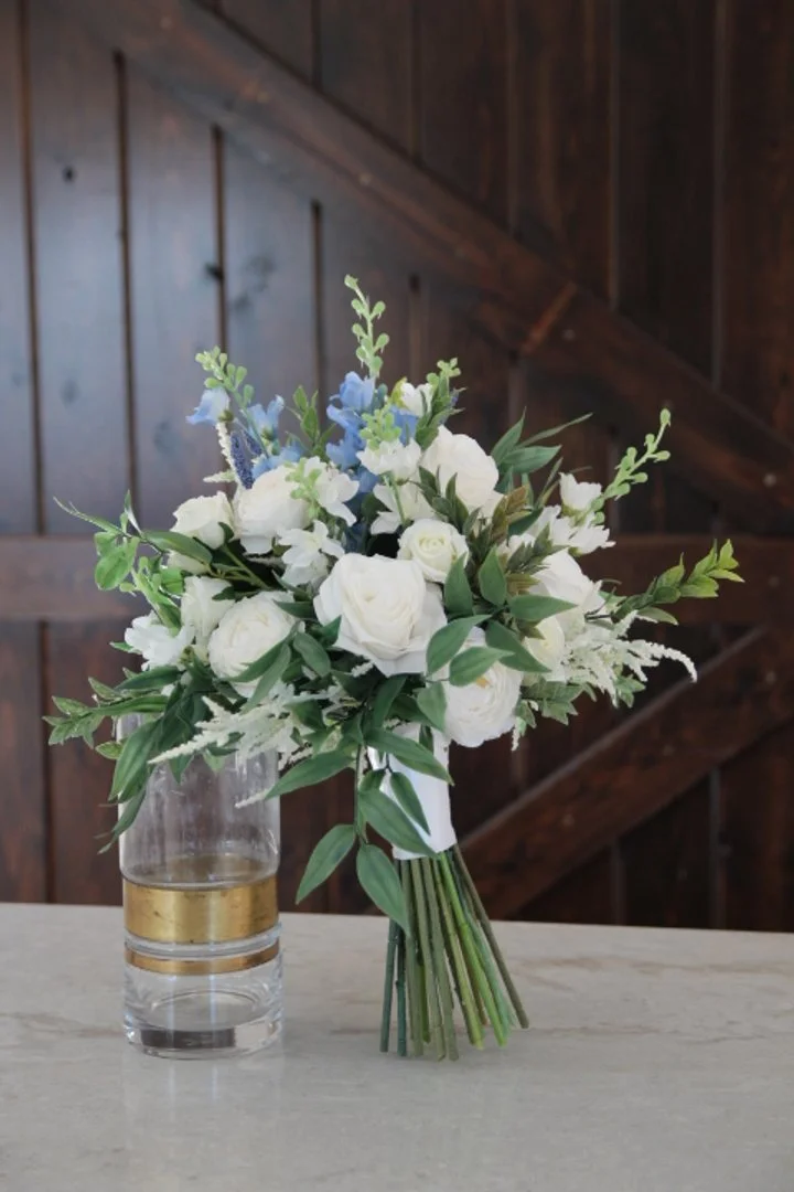 White and Blue Bouquet Recreation - Reveal