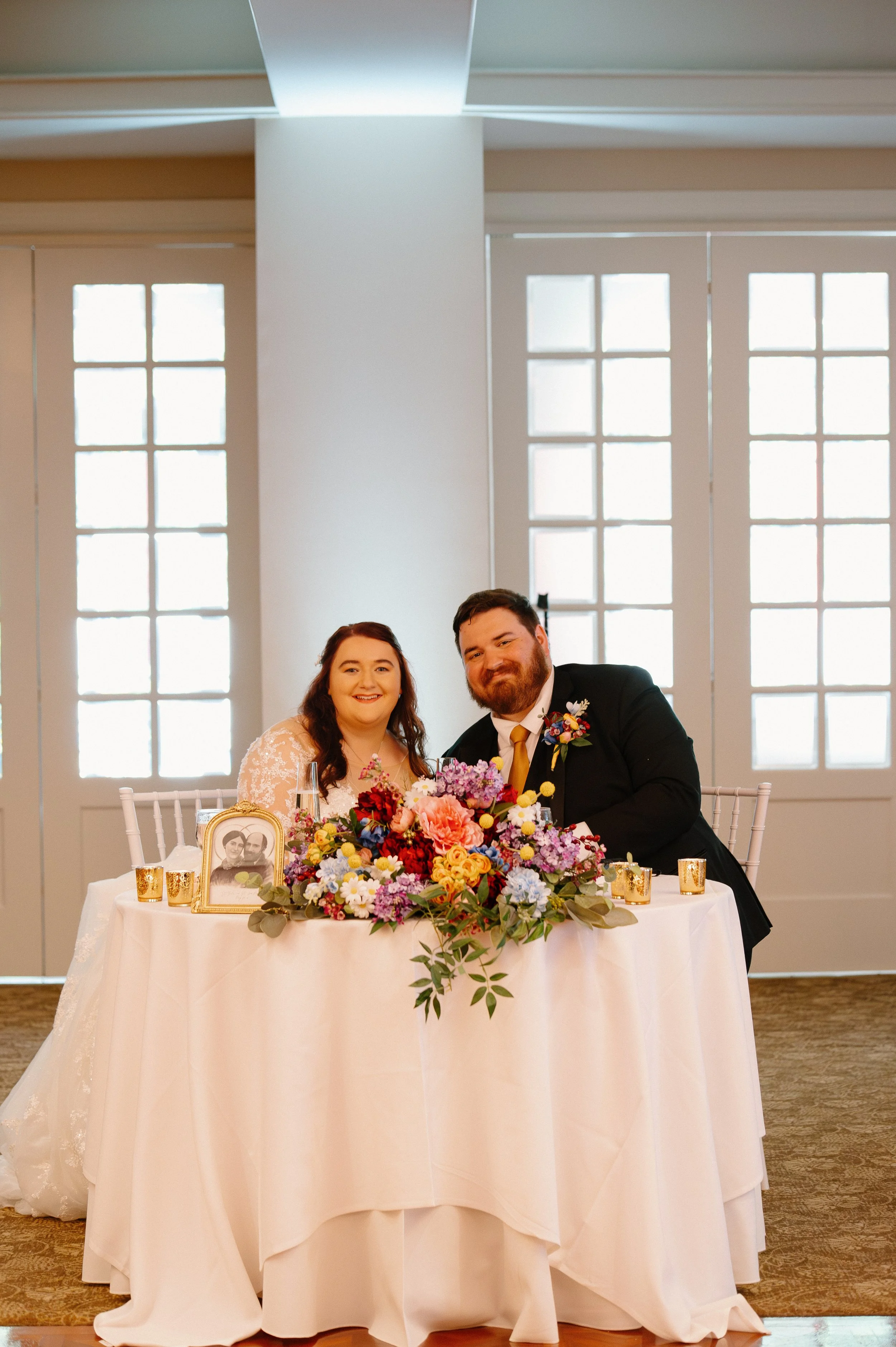 custom-colorful-silk-wedding-flowers-bridal-bouquet-table-arrangement