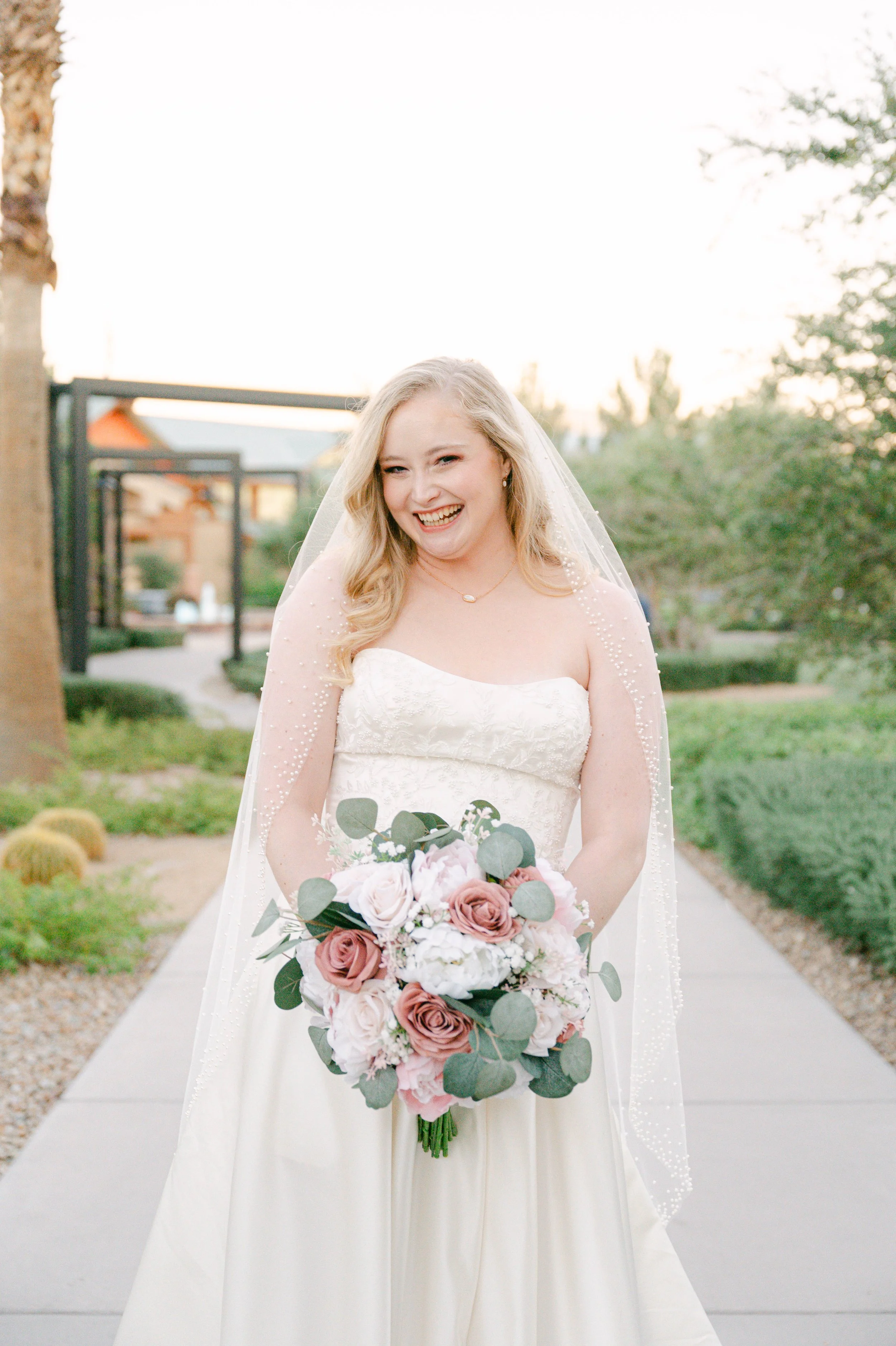 custom-silk-wedding-flowers-rose-bridal-bouquet