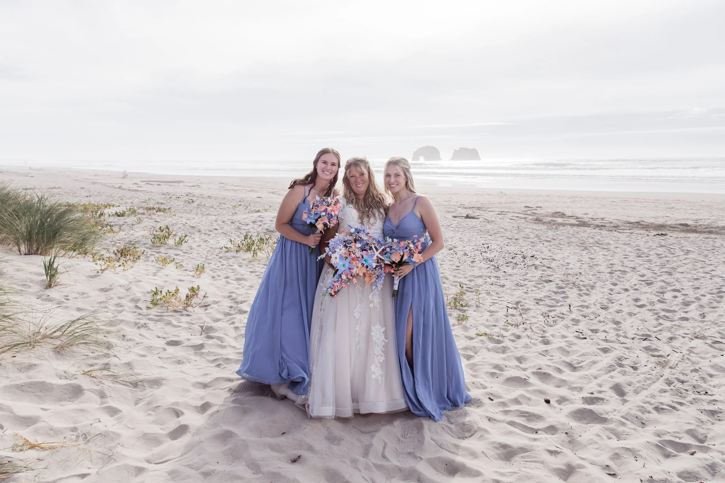 beach-wedding-flowers-custom-silk-bridal-bouquet-bridesmaid-bouquets