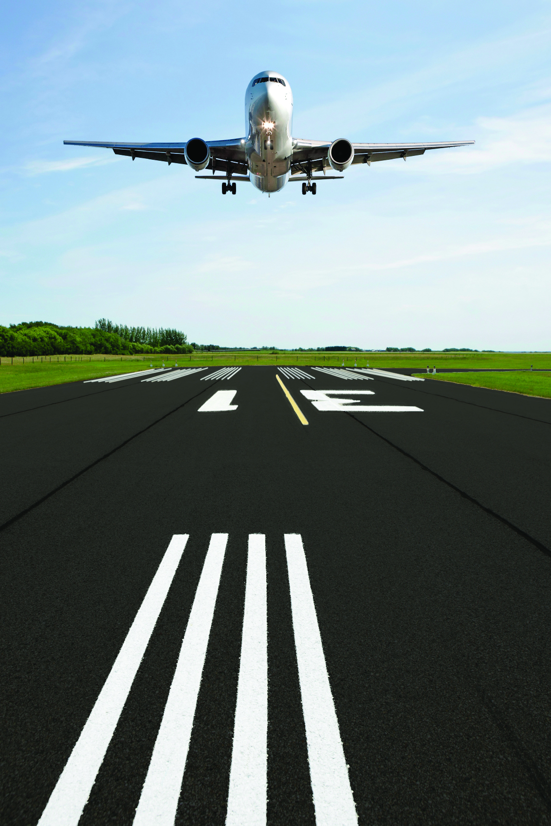 Jet Landing on Runway.jpg