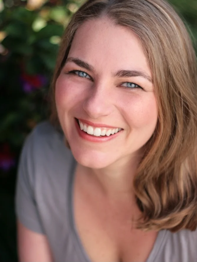 Susan Shay greyvert2.jpg