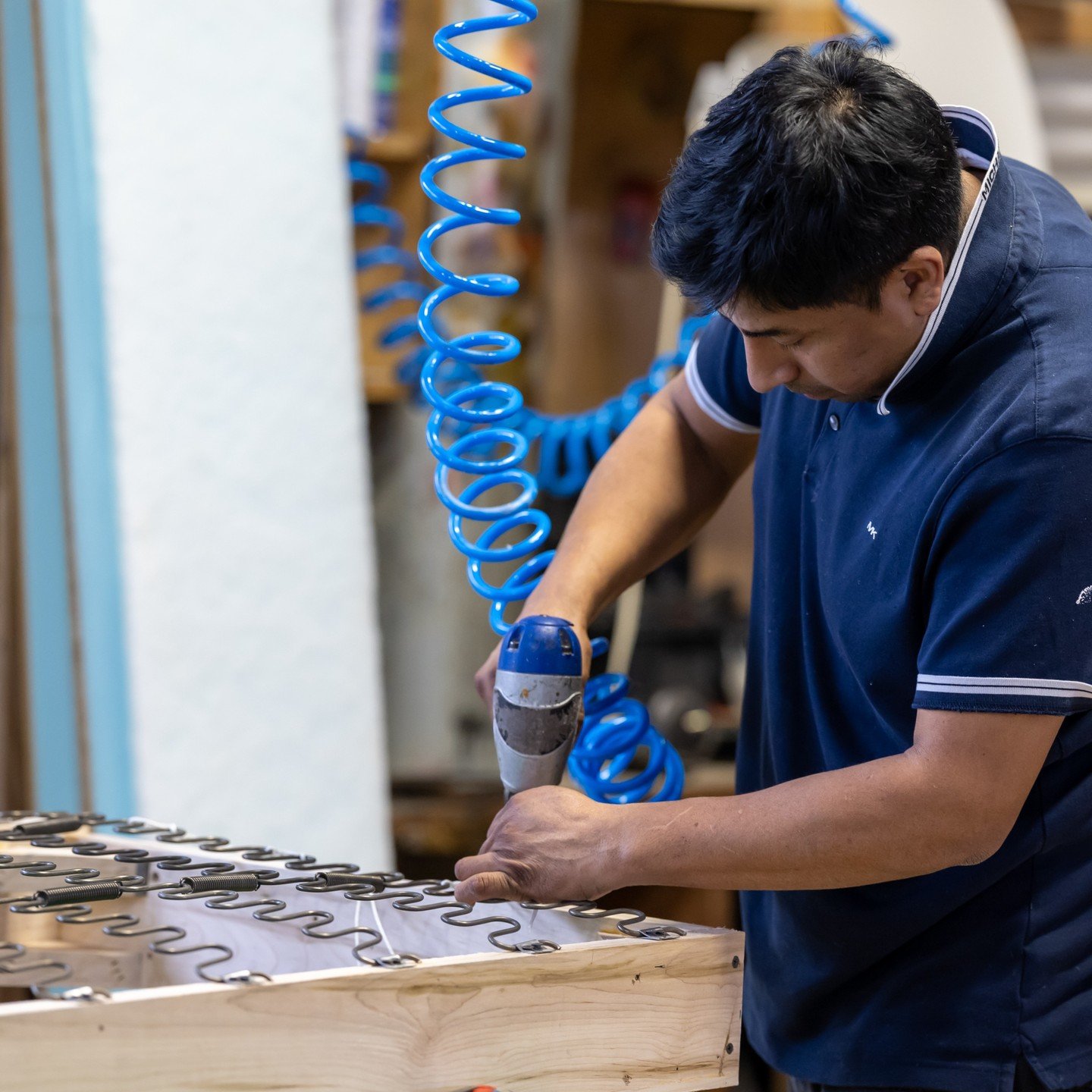 Teamwork makes the dream work!

#upholstery #upholsteryshop #furniture #furnituredesign