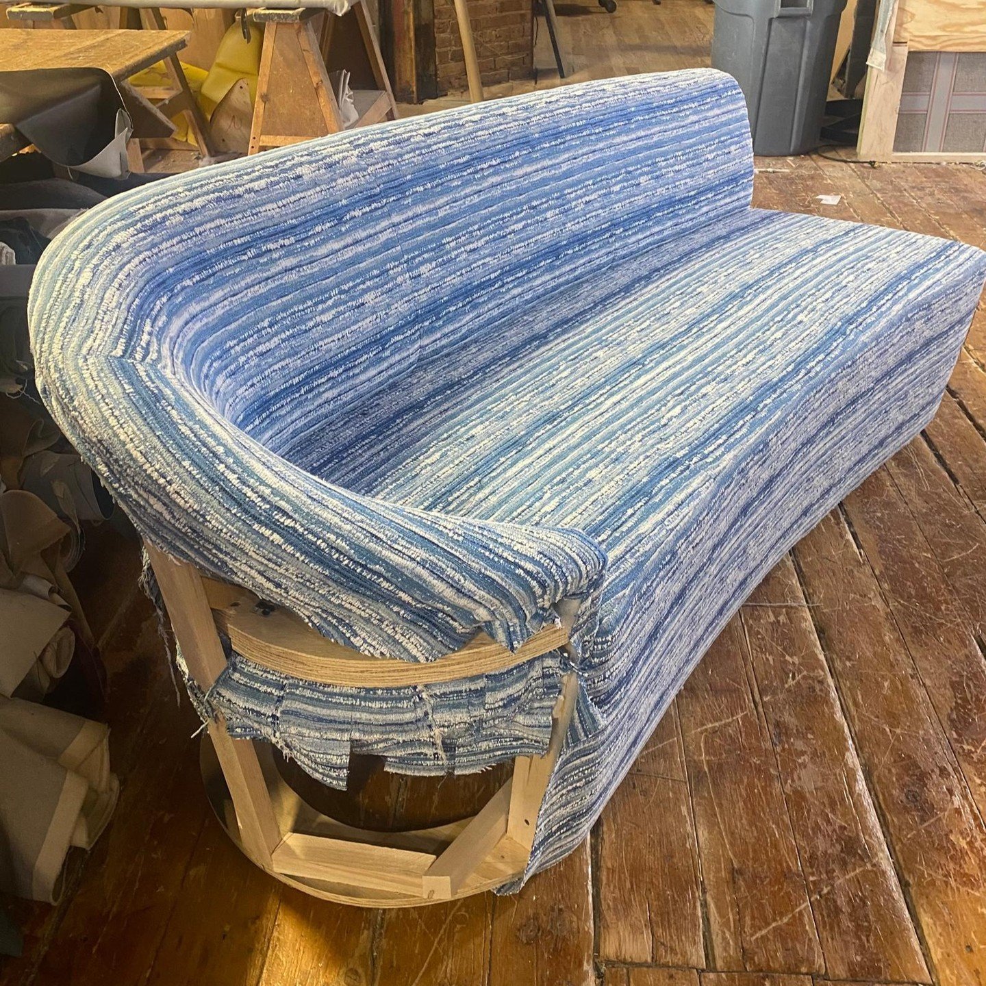 Surfs Up- with this custom piece! We felt this one reminded us of waves crashing into the beach! 

#upholstery #reupholstery #design #designer #livingroom #livingroomdecor #livingroomdesign #furniture #furnituredesign