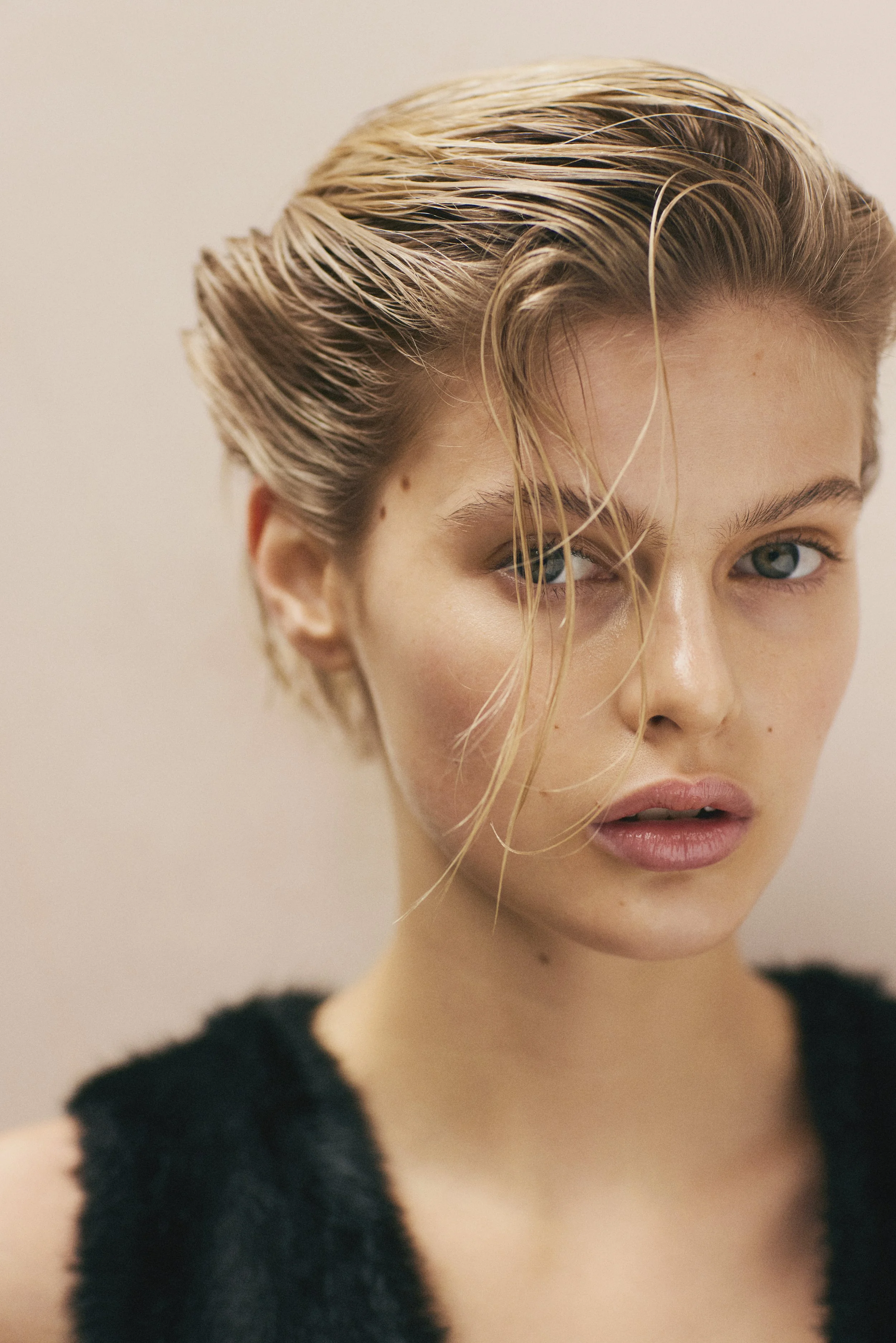 5ELEVEN_BEAUTY_SHOT003_114_F3.jpg