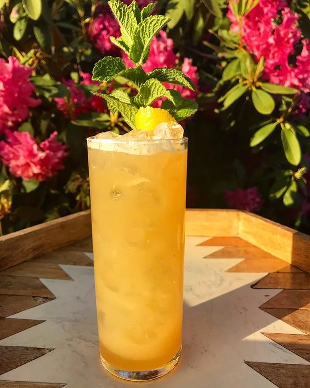 Gosh!! It might very well be Summer in Portland! And with that said, there are so many reasons to use these Portland goodies, + we love making all sorts of Bucks!! @newdealpdx @townshendsdistillery @portlandsyrups - Summer’s Here: New Deal Pear Brand