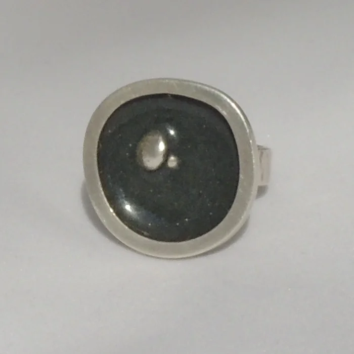 Islands ring