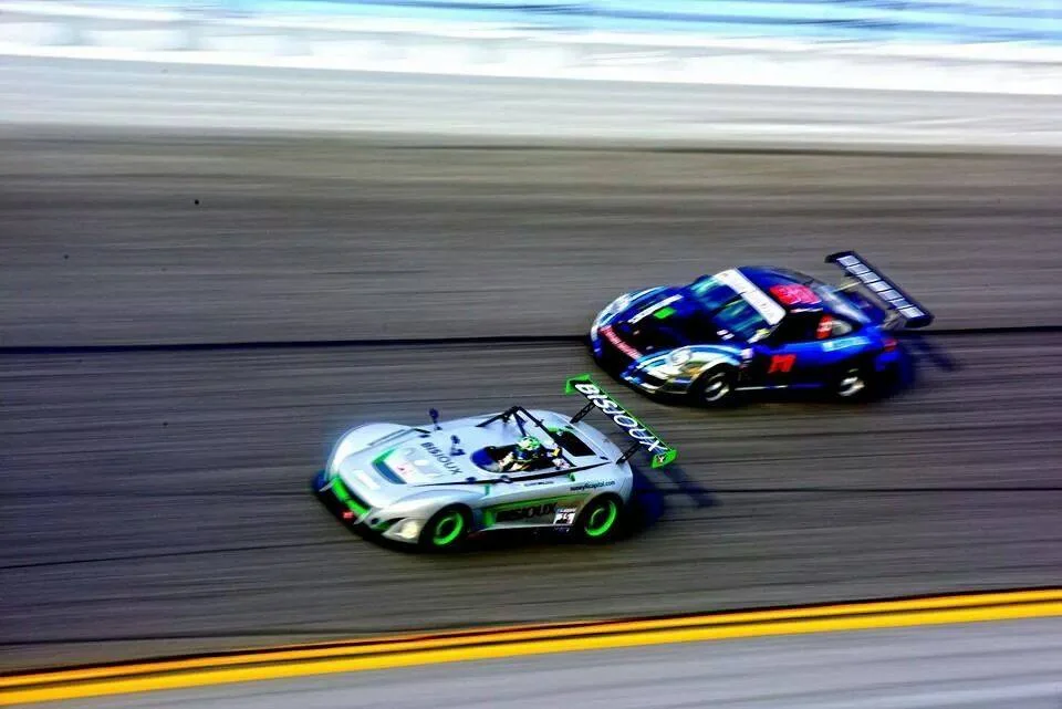 2-Eleven_Daytona_in_motion_2014.jpg