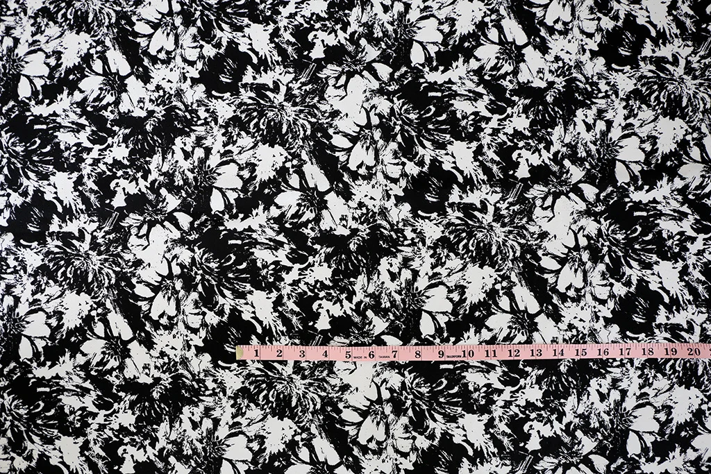 Black-White-Large-Flowers-Painted-Floral-Rayon-Crepe-Deadstock-Fabric-clothstory.com-2.jpg