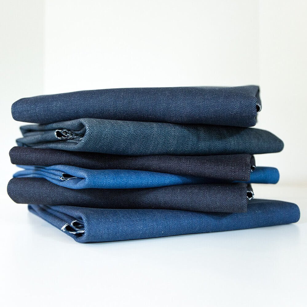 👖New denim fabrics! As summer is starting to come to an end, I&rsquo;m sure you&rsquo;re already thinking about your fall sewing plans. Some projects are bound to be made of denim, right? Whether you&rsquo;re making a pair of rigid or stretchy jeans