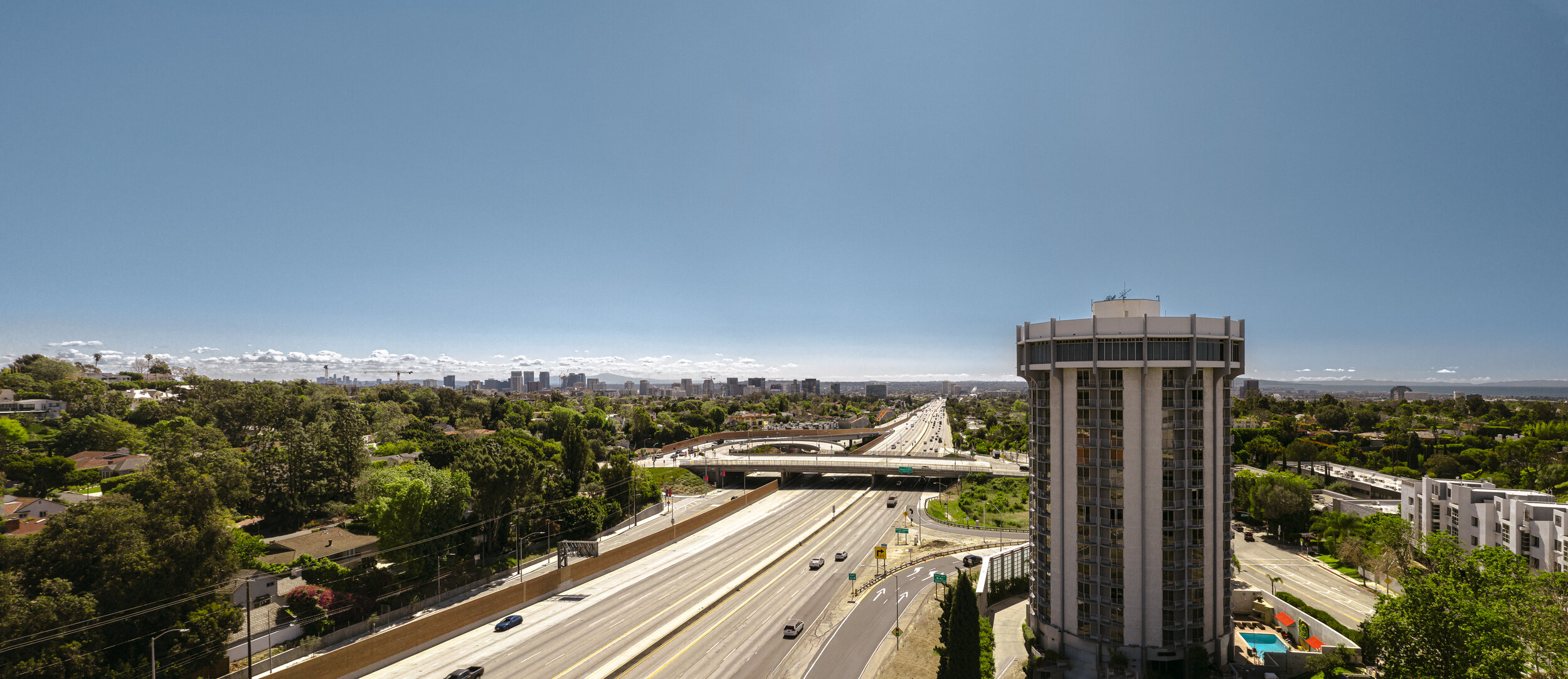 11:45AM, 405 FREEWAY @ SUNSET