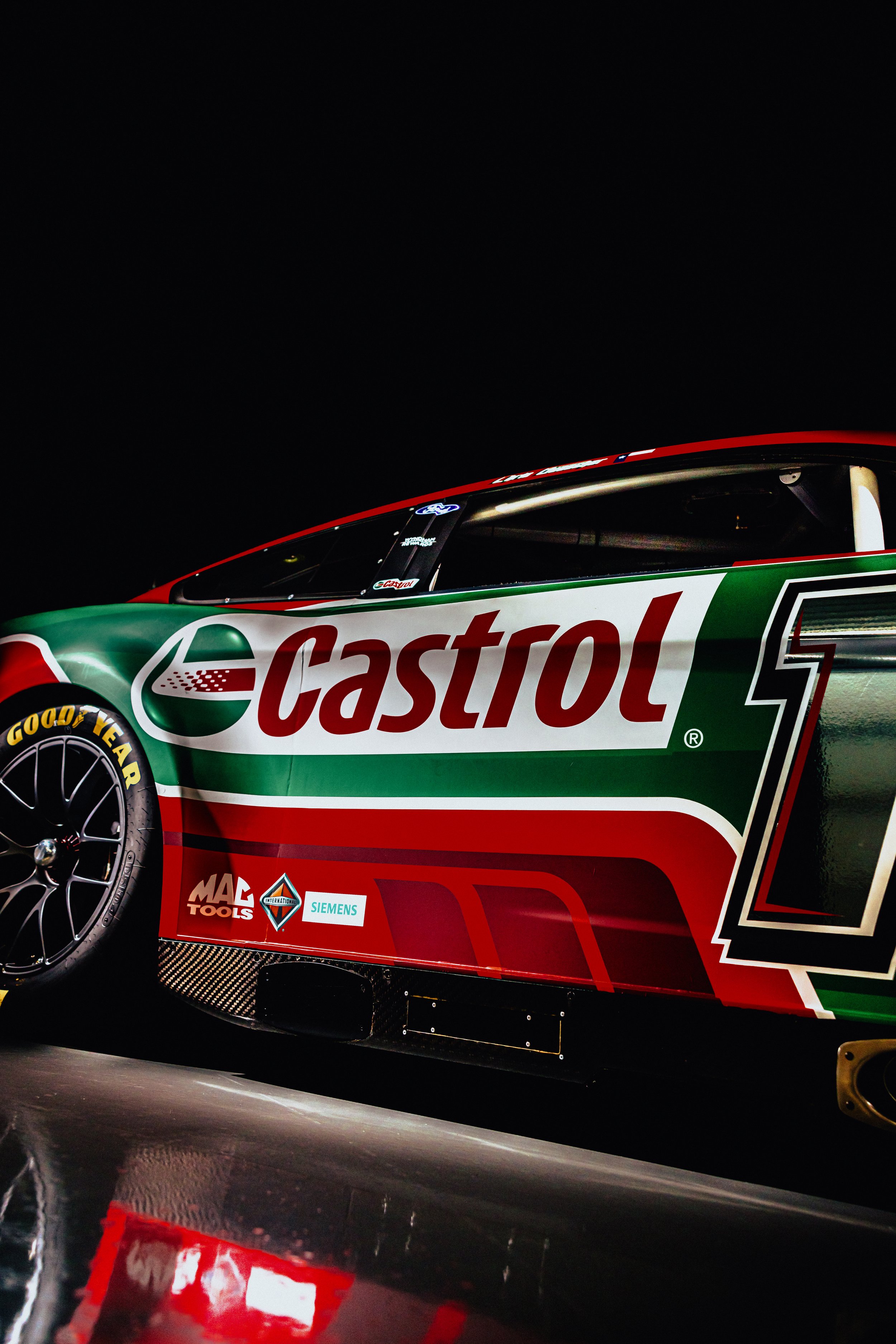 2022_01_31_Castrol_Cars_No_Drivers_Saam__GR58861.jpg