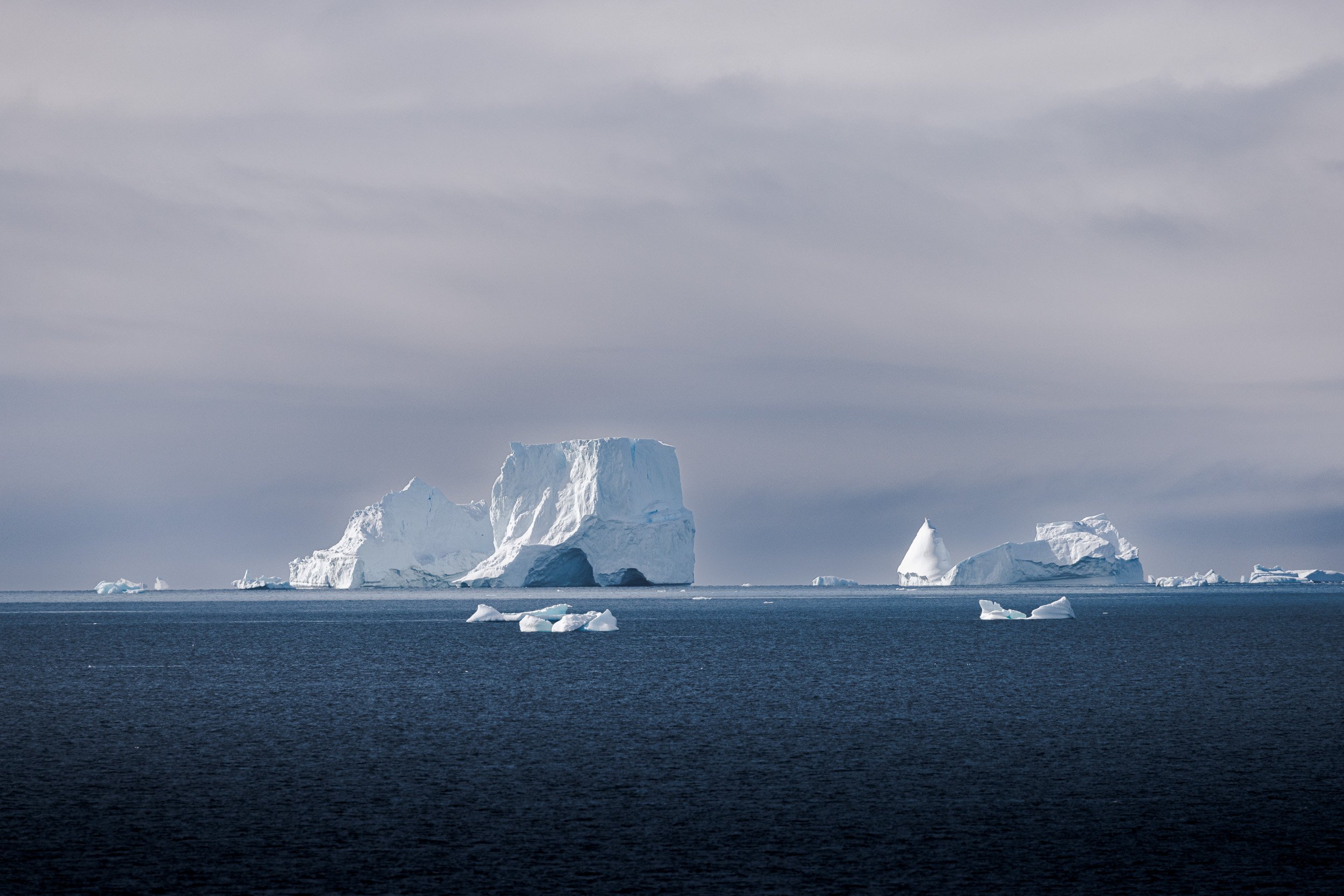 2023_12_18_Antarctica_Icebergs_Landscape__GR56230.jpg