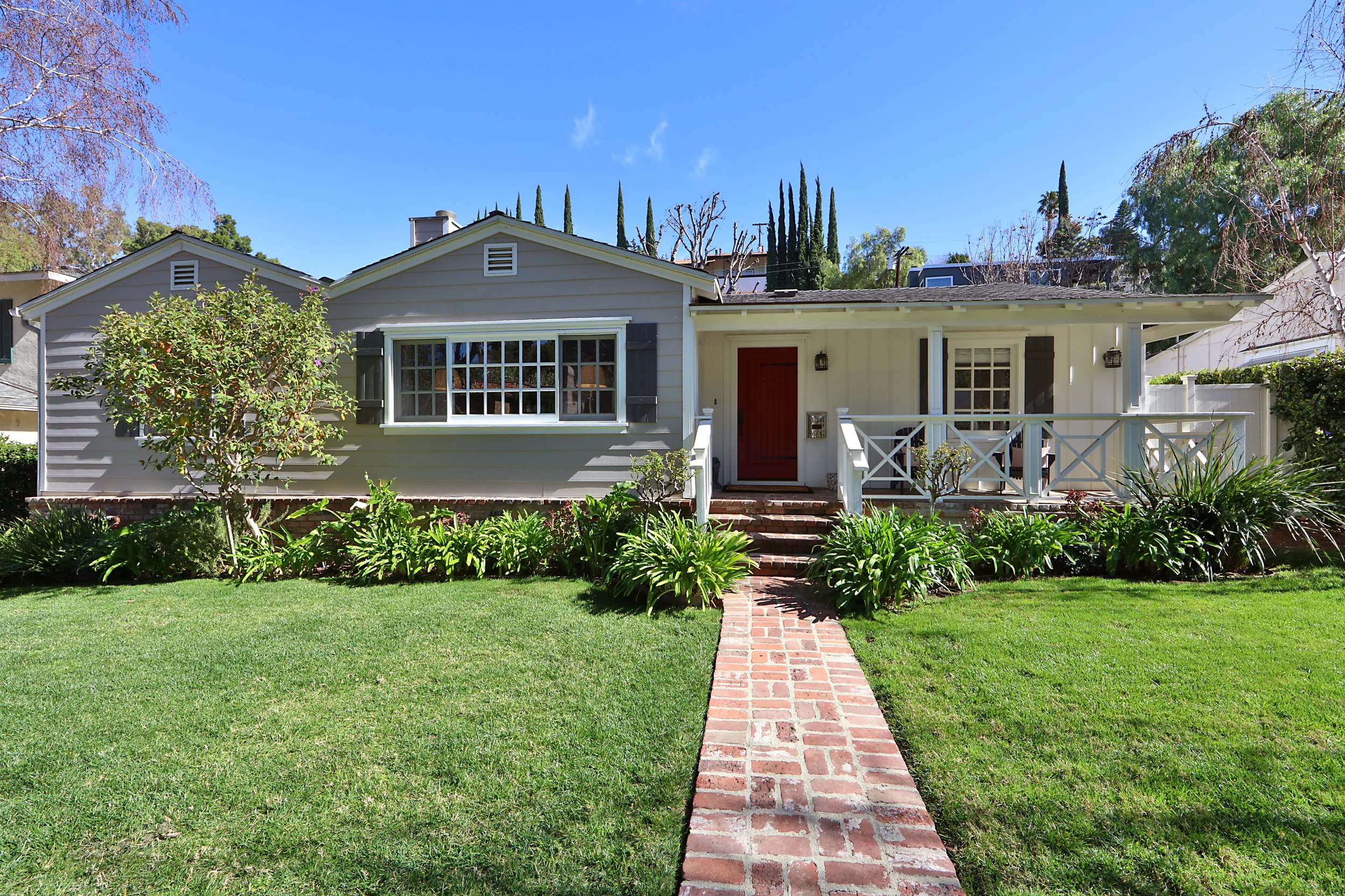 4012 Ventura Canyon Blvd | Sherman Oaks