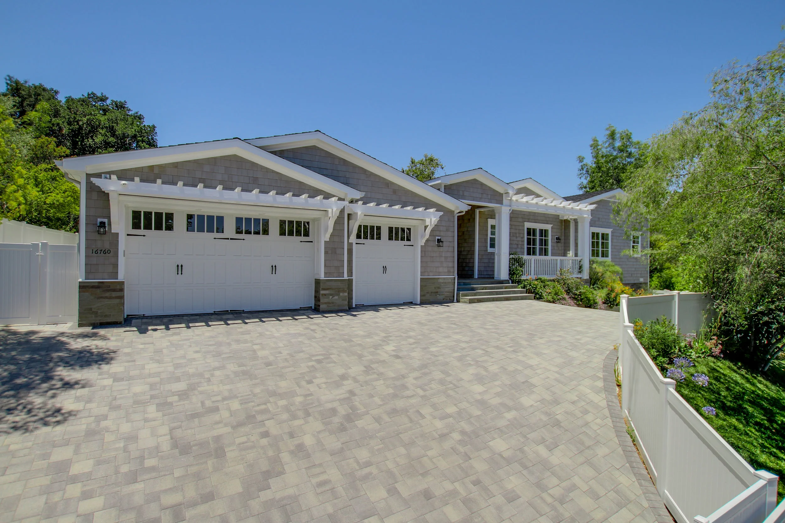 16760 Bajio Road | Encino
