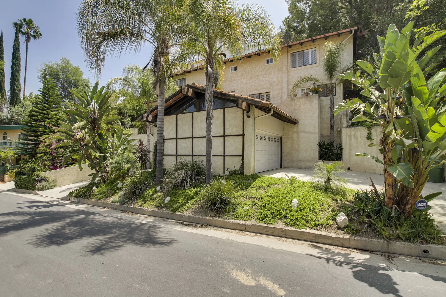 4050 Madelia Ave | Sherman Oaks