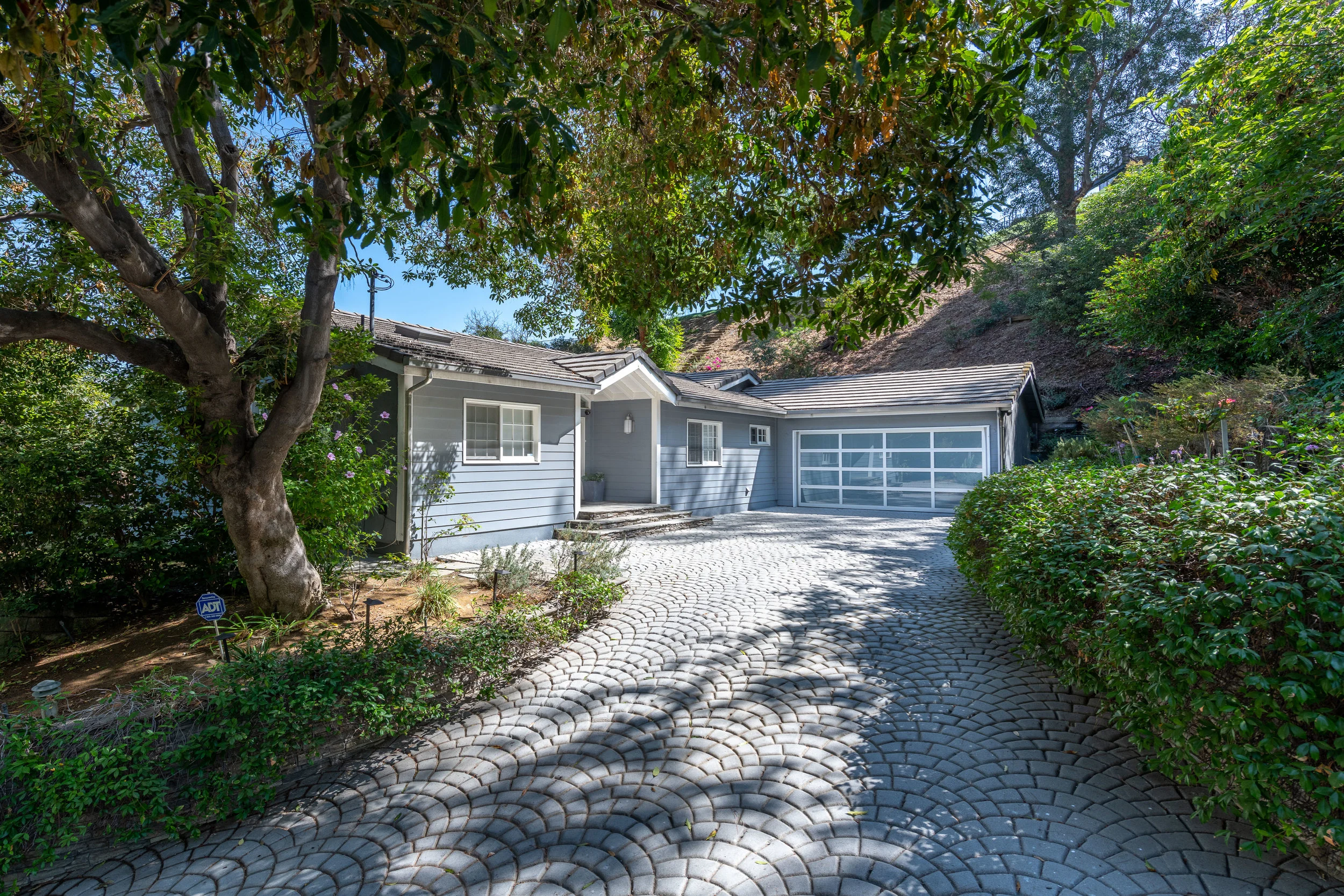 3848 Rhodes Ave | Studio City