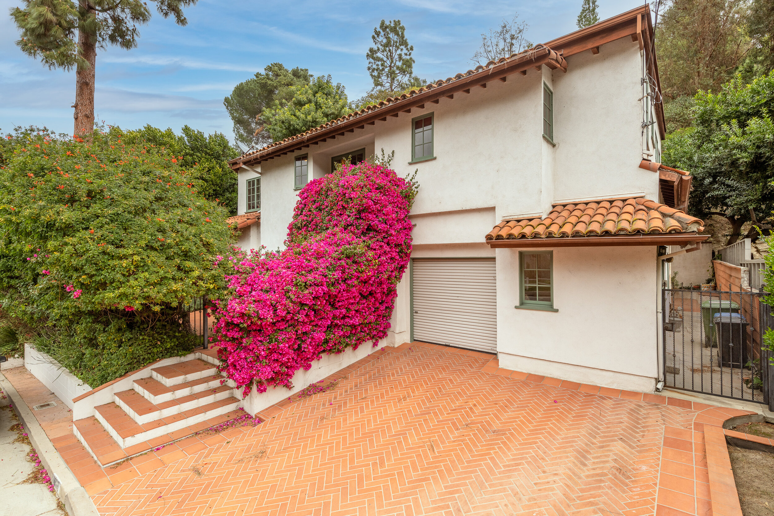 3810 Dixie Canyon | Sherman Oaks